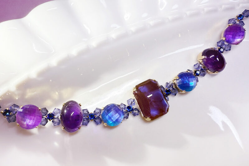 【ハンドメイド】81.竜の落とし子・星の銀河・紫と緑・台座 ハンドメイド】81.竜の落とし子・星の銀河・紫と緑・台座